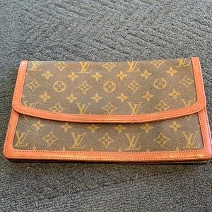 Authentic LV clutch